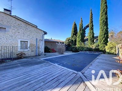 Maison - 231 m² - 8 pièces