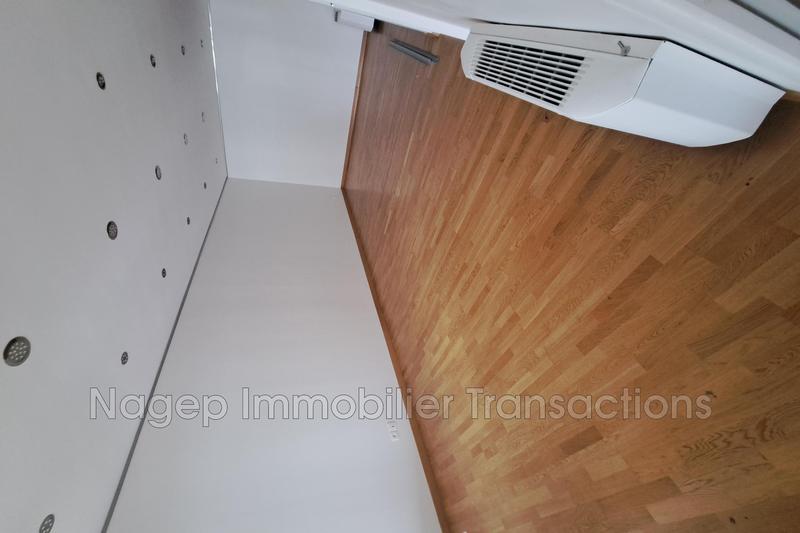 Local commercial - 248 m²