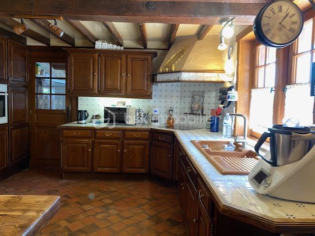 Propriété - 320 m² - 11 pièces