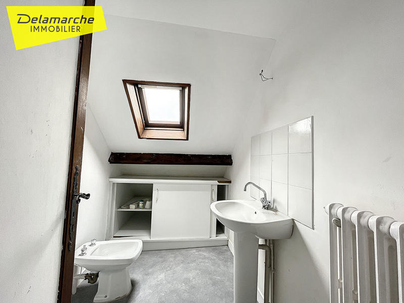 Maison - 225 m² - 7 pièces