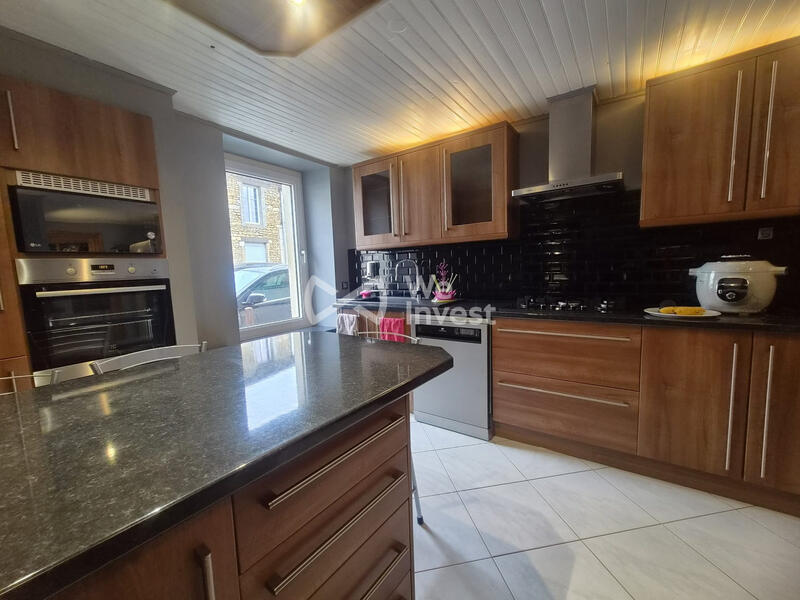 Maison ancienne - 230 m² - 6 pièces