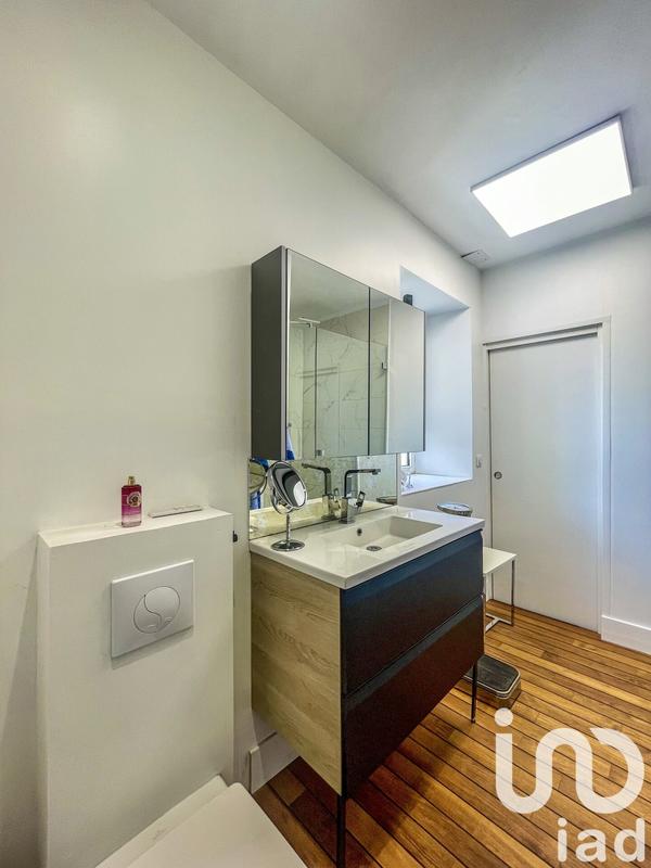 Maison - 260 m² - 10 pièces