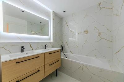 Appartement - 94 m² - 4 pièces