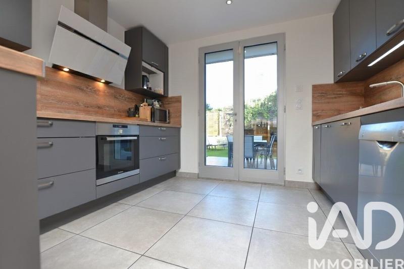 Maison - 95 m² - 4 pièces