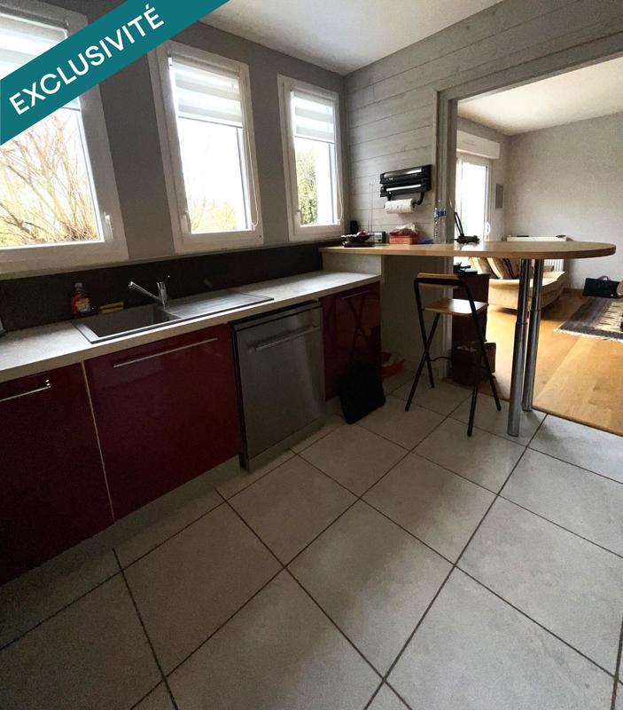 Maison - 93 m² - 5 pièces