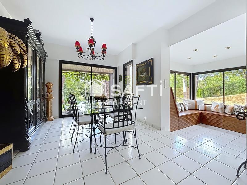 Maison - 110 m² - 5 pièces