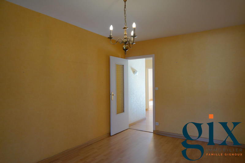 Appartement - 98 m² - 4 pièces