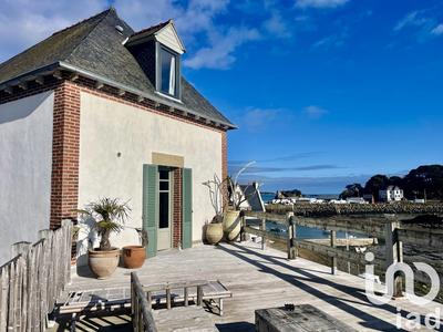 Maison - 213 m² - 9 pièces