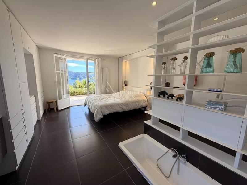 Villa - 189 m² - 6 pièces