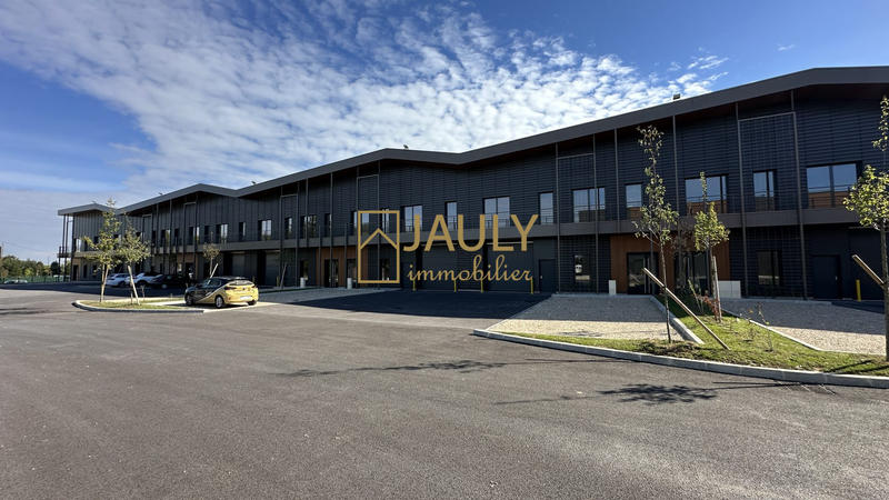 Local commercial - 910 m²