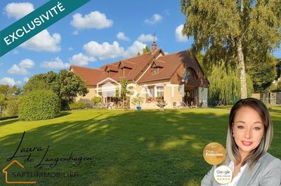 Maison - 225 m² - 10 pièces