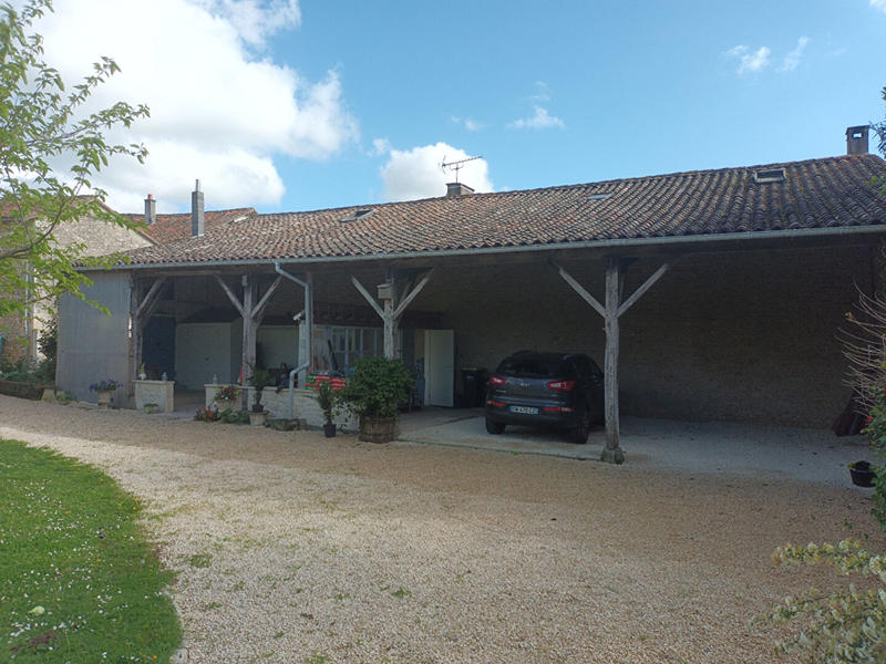 Maison - 185 m² - 6 pièces