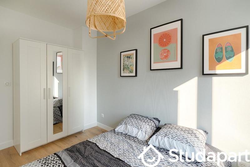 Chambre - 10 m² - 1 pièce