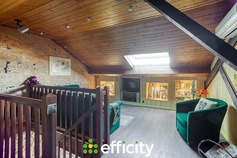 Maison - 193 m² - 8 pièces