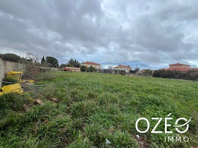 Terrain - 700 m²