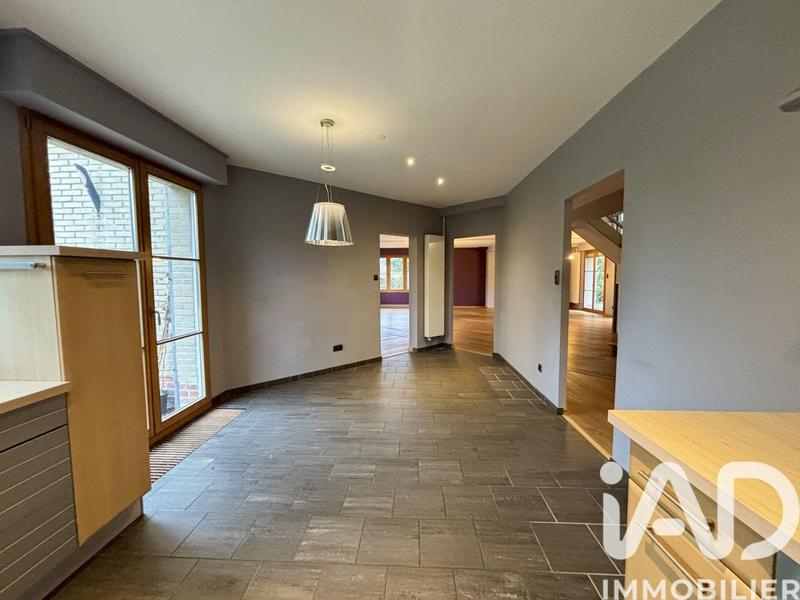 Maison - 313 m² - 7 pièces