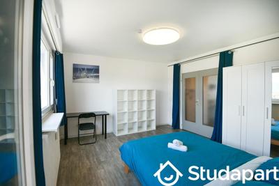 Chambre - 12 m² - 1 pièce