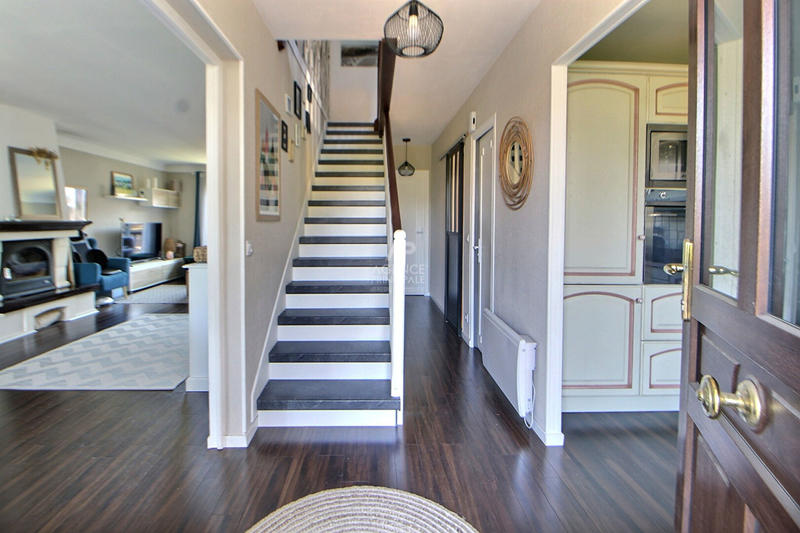 Maison - 120 m² - 6 pièces