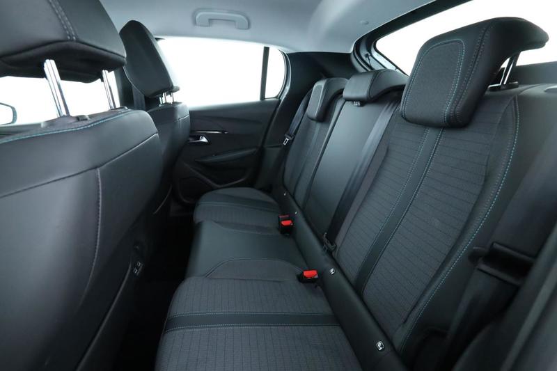 Peugeot 208 1.2 PureTech Allure 100 ch