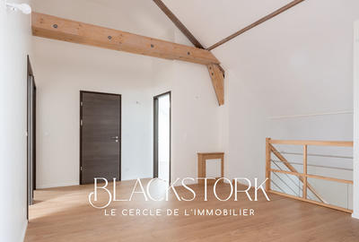 Appartement - 98 m² - 4 pièces