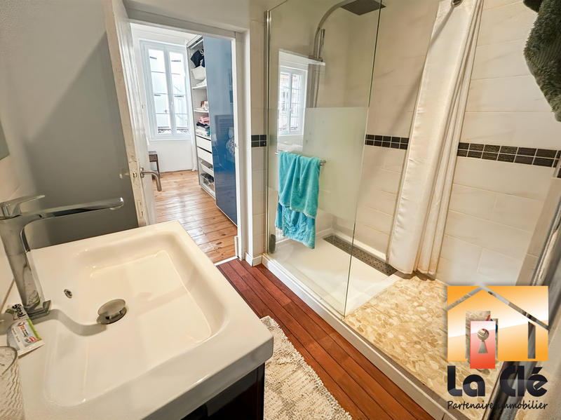 Maison - 160 m² - 6 pièces