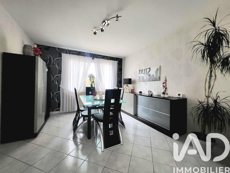Maison - 108 m² - 5 pièces