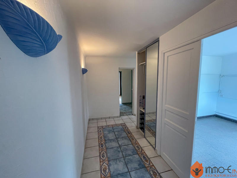 Maison - 295 m² - 9 pièces