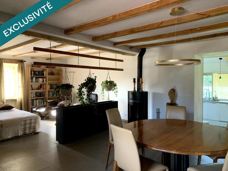 Maison - 289 m² - 9 pièces