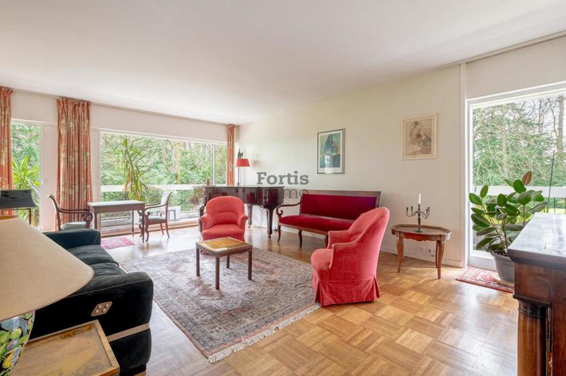 Appartement - 161 m² - 6 pièces