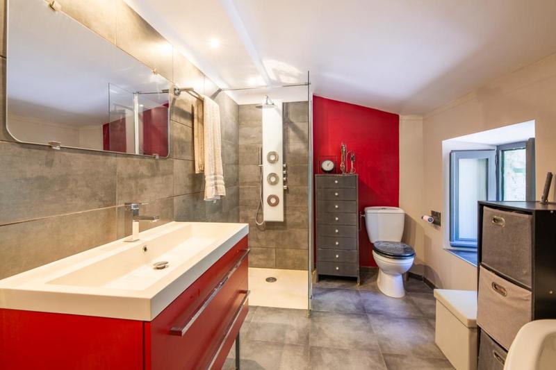 Propriété - 138 m² - 4 pièces