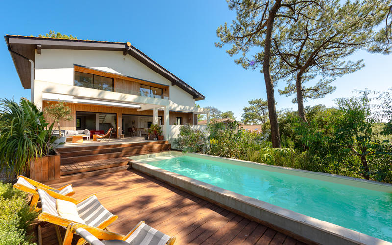 Villa - 290 m² - 9 pièces