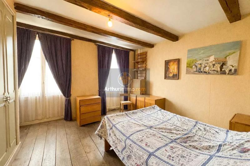 Maison - 340 m² - 8 pièces