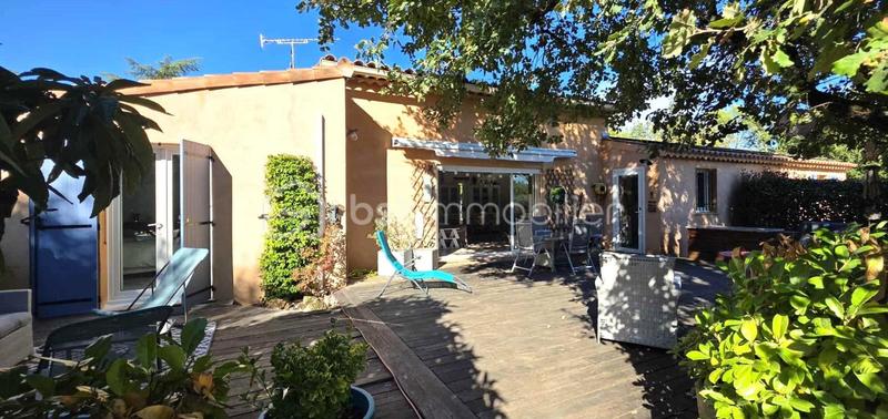 Maison traditionnelle - 140 m² - 4 pièces