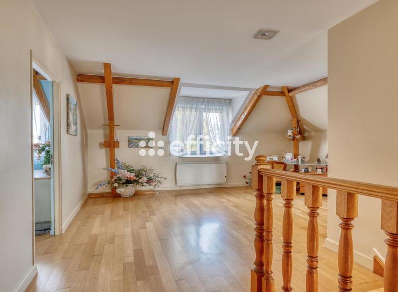 Pavillon - 155 m² - 7 pièces