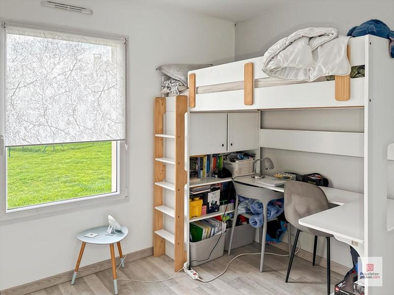 Maison - 96 m² - 5 pièces