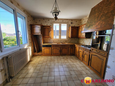 Maison traditionnelle - 134 m² - 5 pièces