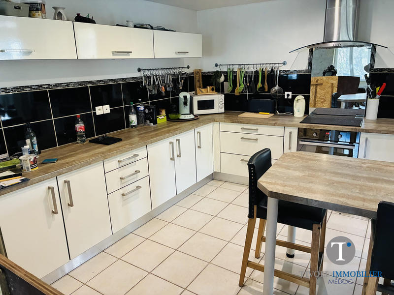 Maison - 206 m² - 6 pièces