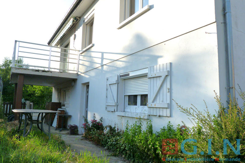 Maison - 150 m² - 8 pièces