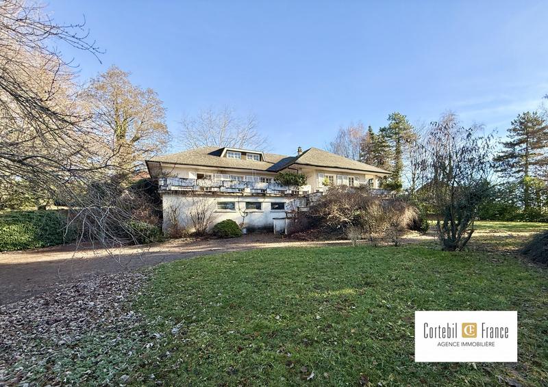 Villa - 177 m² - 6 pièces