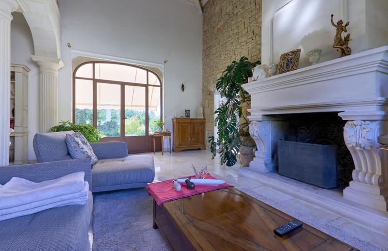 Maison - 255 m² - 6 pièces