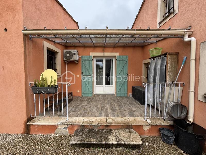 Maison - 200 m² - 6 pièces