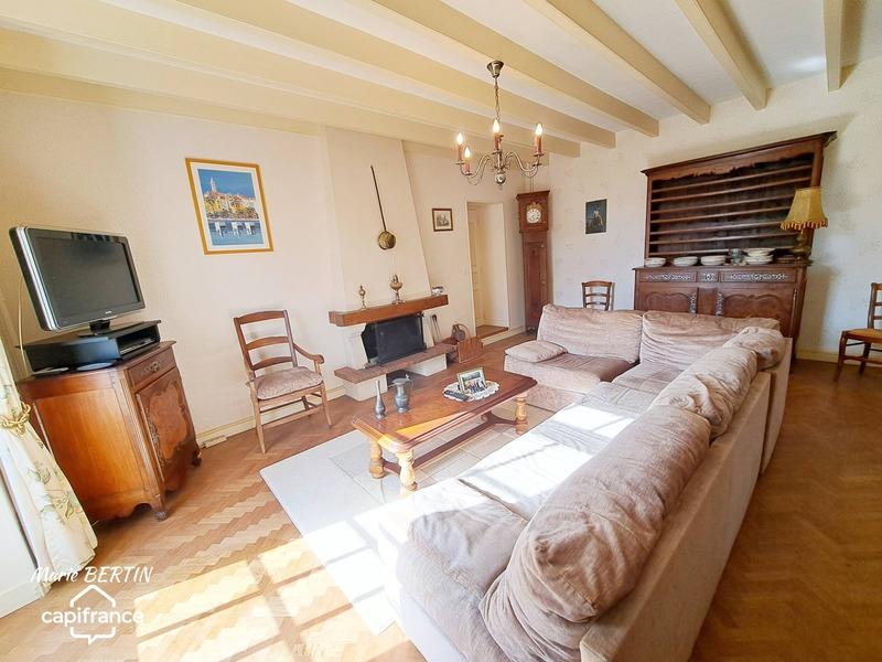 Maison - 144 m² - 8 pièces