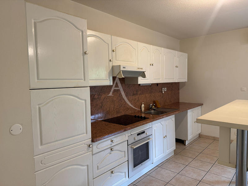 Appartement - 76 m² - 3 pièces