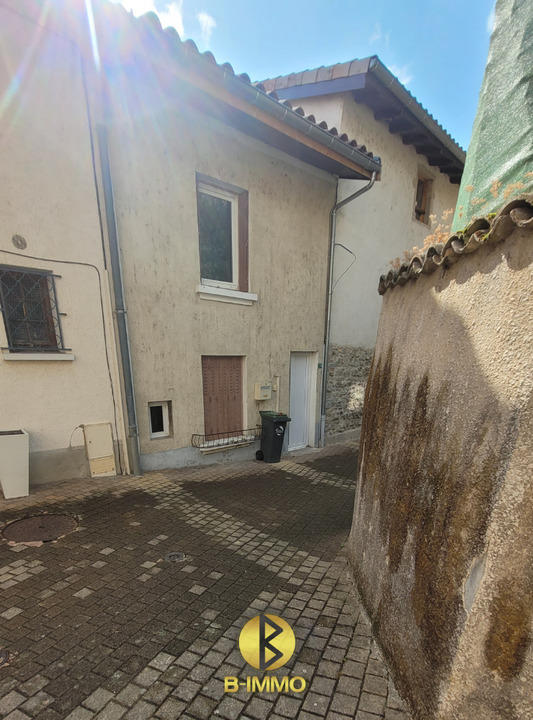 Maison de village - 95 m² - 5 pièces