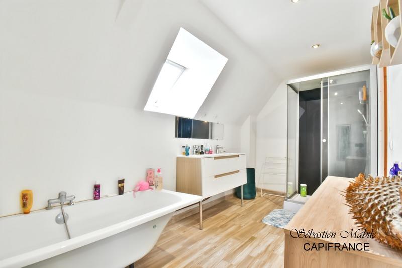 Maison - 151 m² - 6 pièces