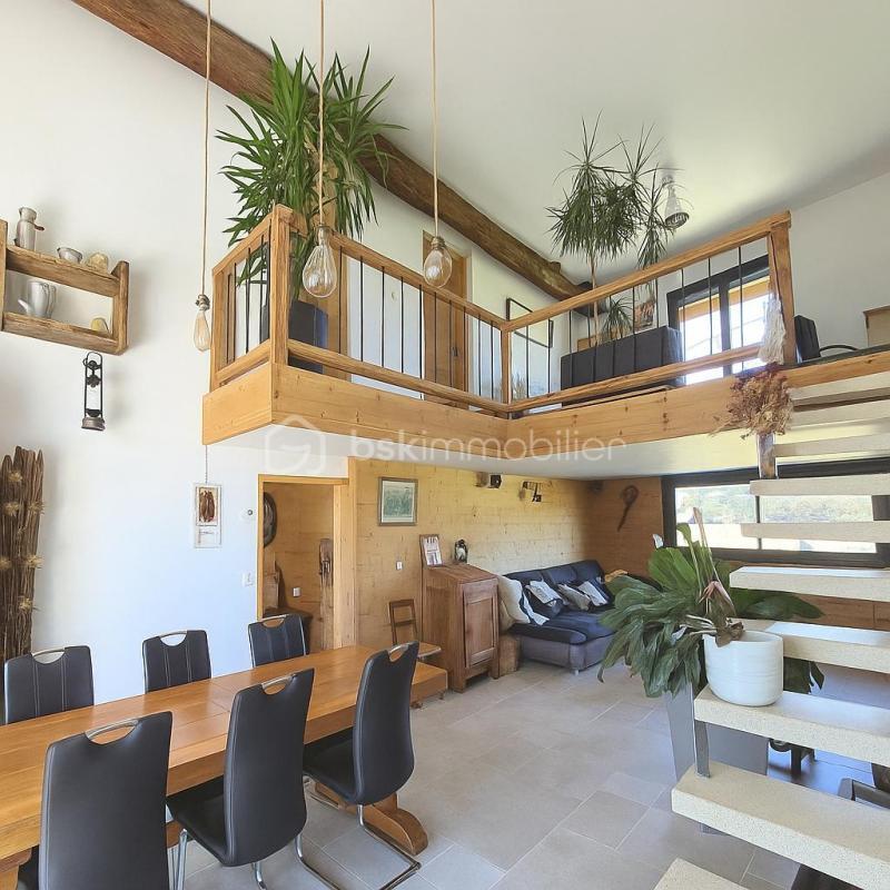 Corps de ferme - 215 m² - 10 pièces