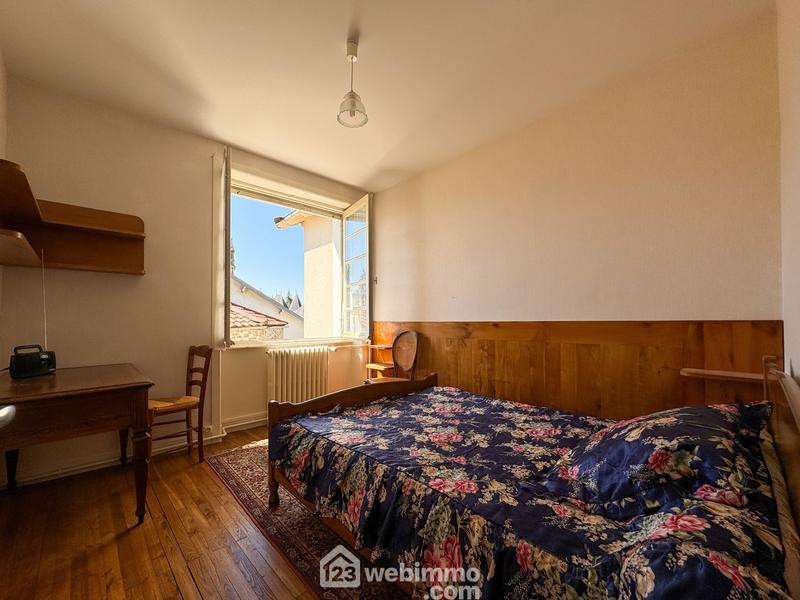 Maison de ville - 190 m² - 11 pièces