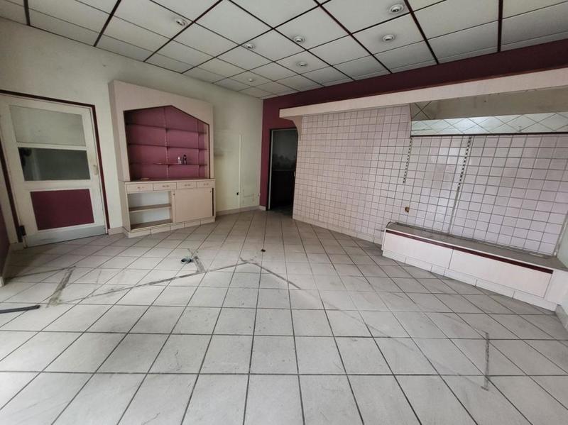 Immeuble - 217 m² - 6 pièces