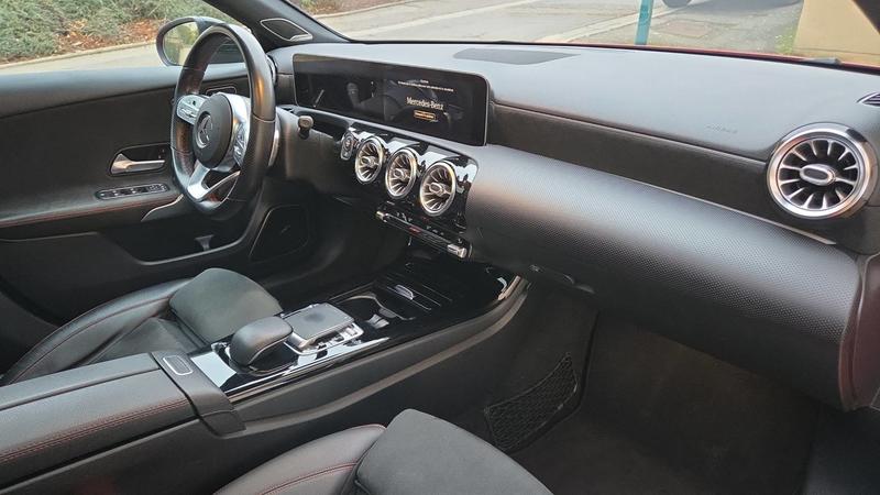 Mercedes Classe a IV 200 163 7g-Dct Amg Line - Automatique Toit ouvrant