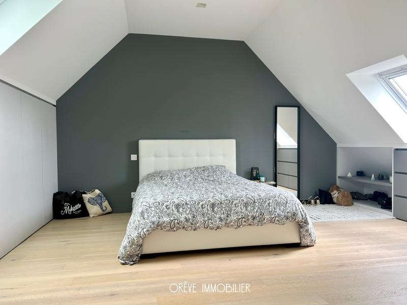 Maison - 165 m² - 8 pièces